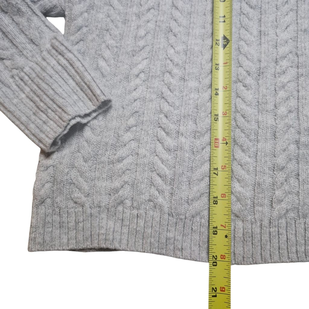 Express Medium Grey Cable Knit Cropped Hoodie Sweater - Picture 4 of 8